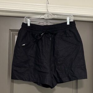 Simply Vera Wang black linen shorts M